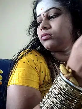 Snapshot of sweetqueen143 chatting on October 2025 04:40:02 AM sweetqueen143 online show from October 2025 04:40:02 AM