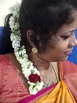 Snapshot of sweetqueen143 chatting on November 2025 04:38:01 PM sweetqueen143 online show from November 2025 04:38:01 PM