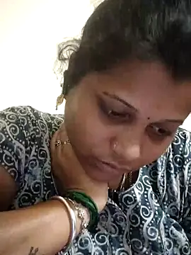 Snapshot of sweetqueen143 chatting on November 2025 05:13:02 PM sweetqueen143 online show from November 2025 05:13:02 PM