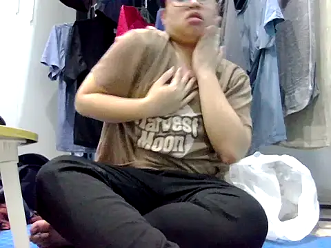 loveninja online show from April 2026 02:37:01 PM