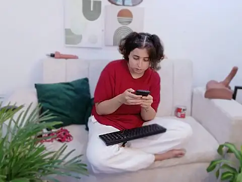 Snapshot of dirty_feelena chatting on October 2025 07:05:01 PM dirty feelena online show from October 2025 07:05:01 PM