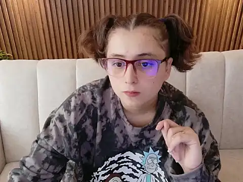 Snapshot of dirty_feelena chatting on November 2025 06:01:01 PM dirty feelena online show from November 2025 06:01:01 PM