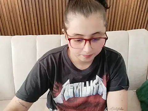 Snapshot of dirty_feelena chatting on January 2026 03:17:01 PM dirty feelena online show from January 2026 03:17:01 PM