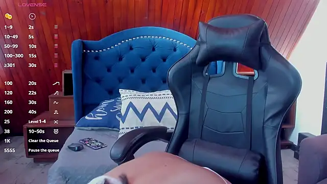 Snapshot of BabyLux chatting on November 2025 09:03:02 PM BabyLux online show from November 2025 09:03:02 PM