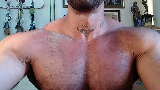 henryhadesflirt online show from January 2026 06:31:01 PM