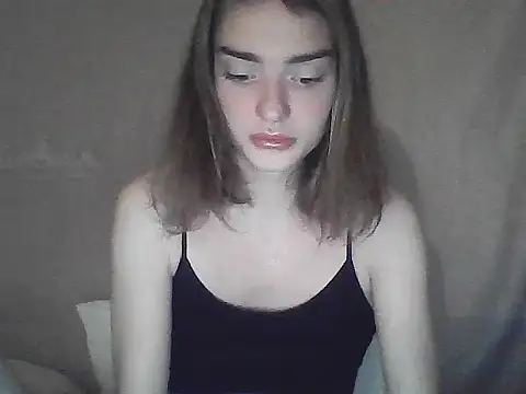 Snapshot of Luna_Samosienko chatting on November 2025 02:03:01 AM Luna Samosienko online show from November 2025 02:03:01 AM
