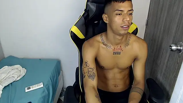 Snapshot of Nando_coll chatting on October 2025 11:33:02 AM Nando coll online show from October 2025 11:33:02 AM