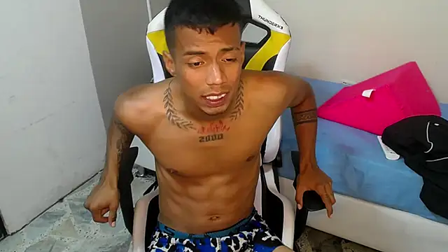 Snapshot of Nando_coll chatting on November 2025 06:18:02 PM Nando coll online show from November 2025 06:18:02 PM