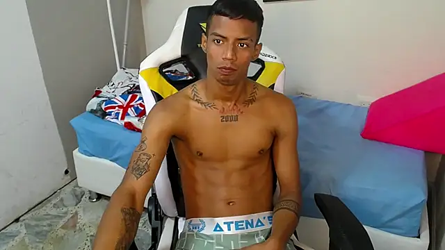 Snapshot of Nando_coll chatting on November 2025 01:10:01 PM Nando coll online show from November 2025 01:10:01 PM