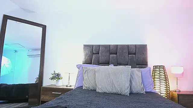 Aliccecullen online show from January 2026 01:05:01 PM