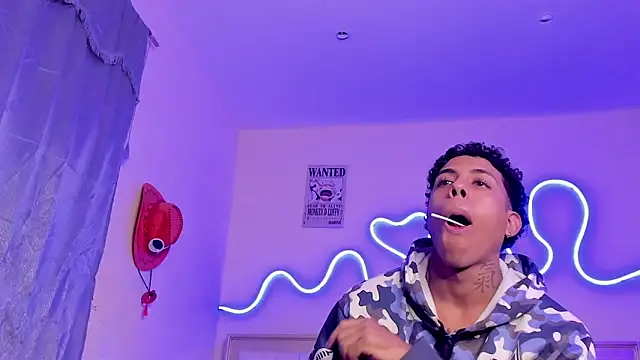 Glader31 online show from October 2025 09:19:02 PM