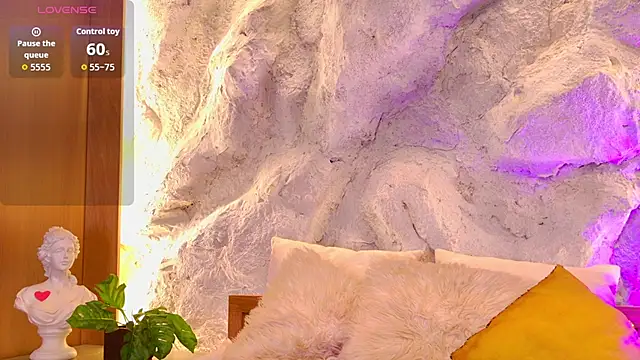 Stellaciel  online show from March 2026 10:11:01 PM