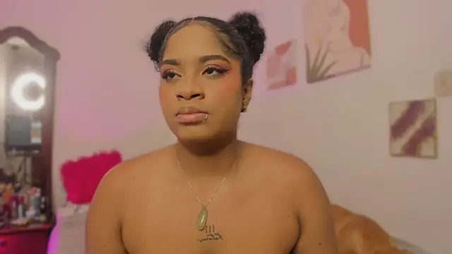 camilafoox7 online show from October 2025 05:36:02 PM