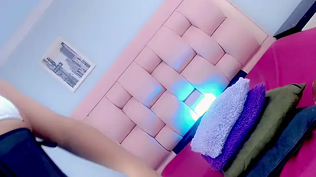 AdharaDaboin online show from October 2025 05:04:02 AM