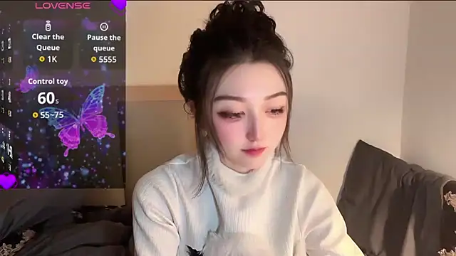 fioralba online show from December 2025 04:35:02 PM