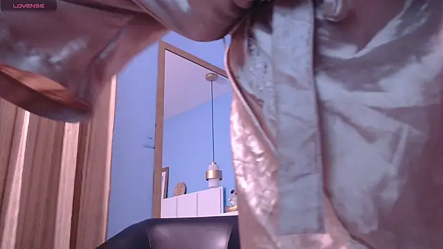 PenelopeBond online show from September 2025 12:54:01 PM