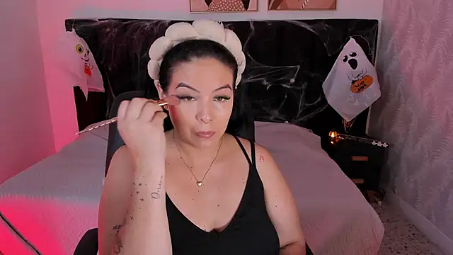 camiladuke7 online show from October 2025 07:38:02 PM