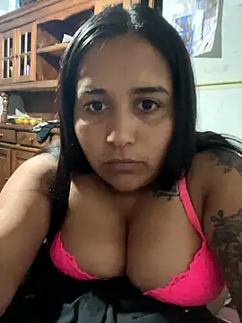 Snapshot of Ayee23-3 chatting on January 2026 03:32:01 AM Ayee23-3 online show from January 2026 03:32:01 AM