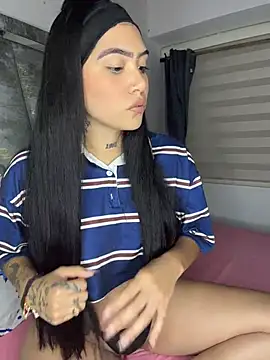 Snapshot of liahouses chatting on February 2026 11:56:02 PM liahouses online show from February 2026 11:56:02 PM