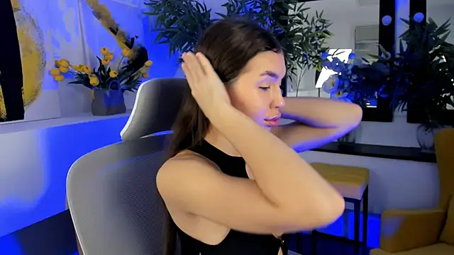 IndigoFae online show from November 2025 04:44:02 AM