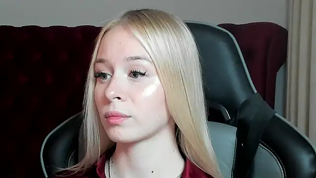 MiaGraces online show from October 2025 06:52:02 PM