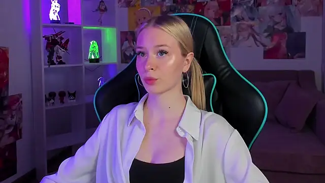 MiaGraces online show from October 2025 05:20:02 PM