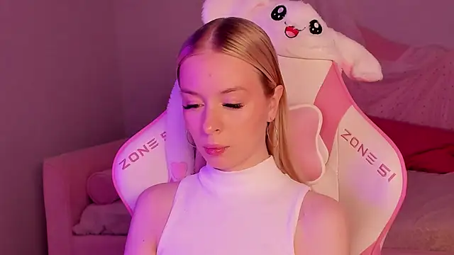 MiaGraces online show from November 2025 05:21:01 AM