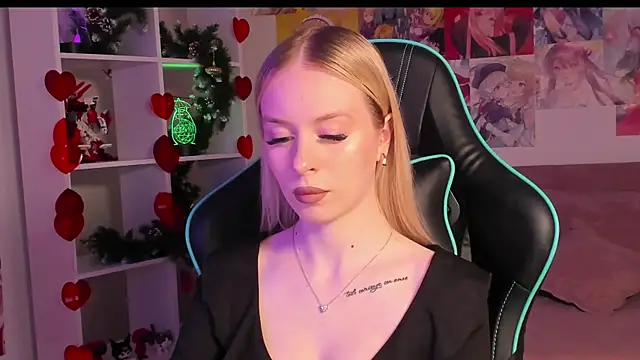 MiaGraces online show from December 2025 05:25:01 AM