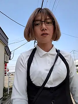 Snapshot of takusaki223 chatting on May 2026 04:20:02 AM takusaki223 online show from May 2026 04:20:02 AM