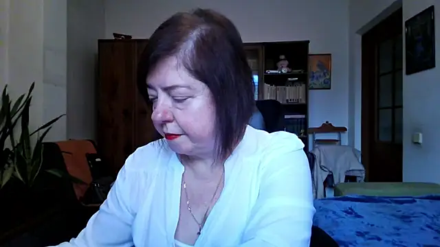 Snapshot of Violet_Pulse chatting on January 2026 12:53:02 PM Violet Pulse online show from January 2026 12:53:02 PM