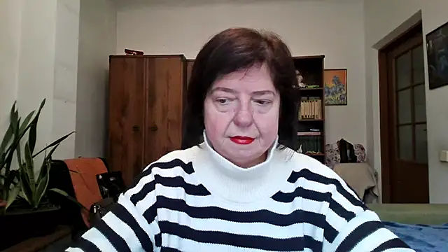 Snapshot of Violet_Pulse chatting on February 2026 12:21:01 PM Violet Pulse online show from February 2026 12:21:01 PM