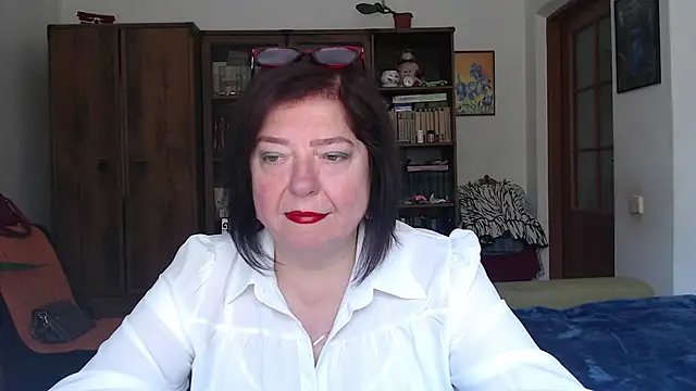 Snapshot of Violet_Pulse chatting on July 2026 08:11:02 AM Violet Pulse online show from July 2026 08:11:02 AM