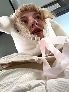 RonnieKiss online show from October 2025 03:59:02 AM