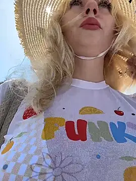 RonnieKiss online show from February 2026 05:55:01 AM