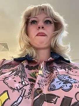 RonnieKiss online show from July 2026 01:24:02 PM