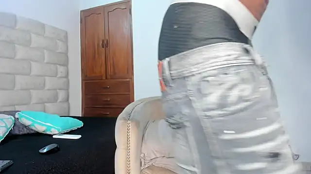 BennBrown online show from October 2025 08:16:02 PM