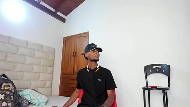 BennBrown online show from November 2025 08:10:01 PM