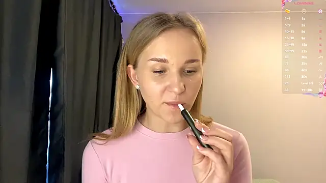 TanekaBoitel online show from October 2025 10:40:02 AM