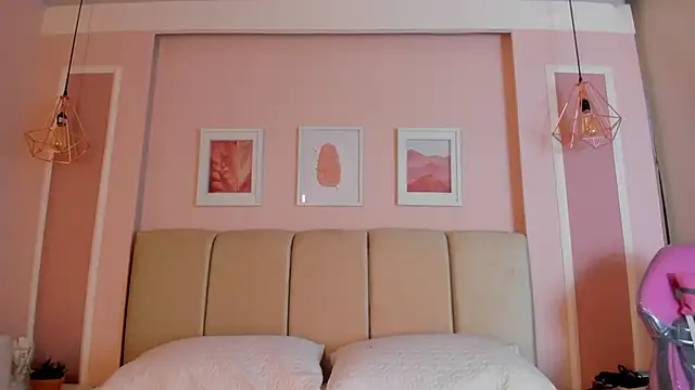 Sarah Reidd online show from October 2025 12:18:02 PM