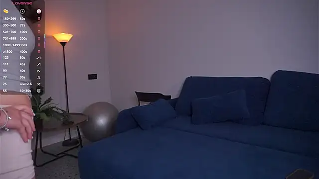 AdrianaCoenen online show from September 2025 05:47:02 PM