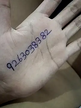 JassiKumari02 online show from November 2025 06:43:02 PM