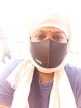 Mona darling21 online show from October 2025 05:15:01 AM