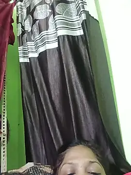 Snapshot of Mona_darling21 chatting on May 2026 05:26:01 AM Mona darling21 online show from May 2026 05:26:01 AM