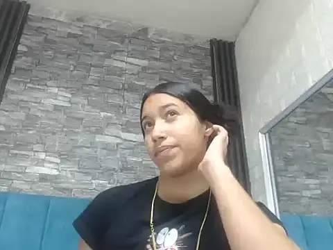 Lil Rose2006 online show from October 2025 12:04:02 PM