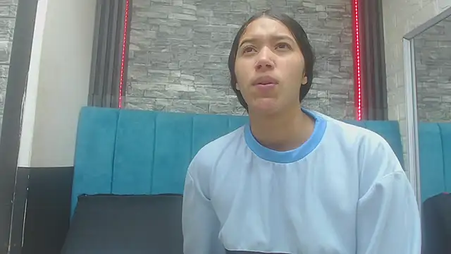 Lil Rose2006 online show from November 2025 12:48:01 PM