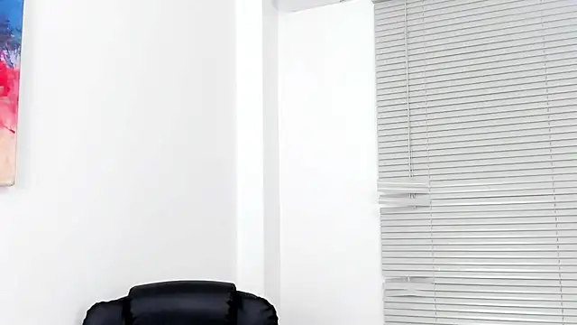 Little liam online show from October 2025 07:36:02 PM