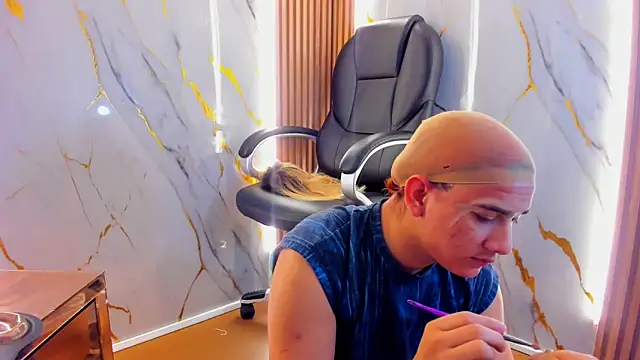 Marian Cristal online show from February 2026 03:54:01 AM