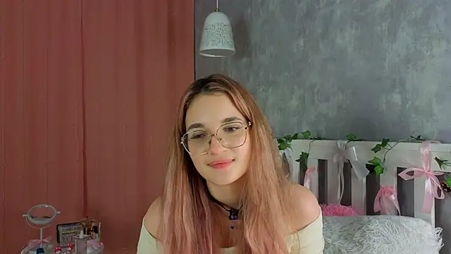 vivyboo111 online show from March 2026 08:16:01 PM