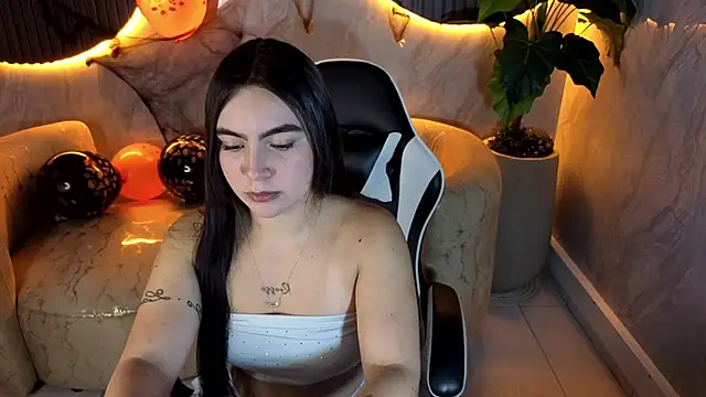 scarlett smith tp online show from October 2025 12:50:01 PM