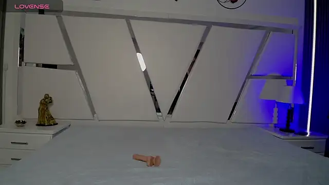 oblivionlove online show from October 2025 08:20:01 PM